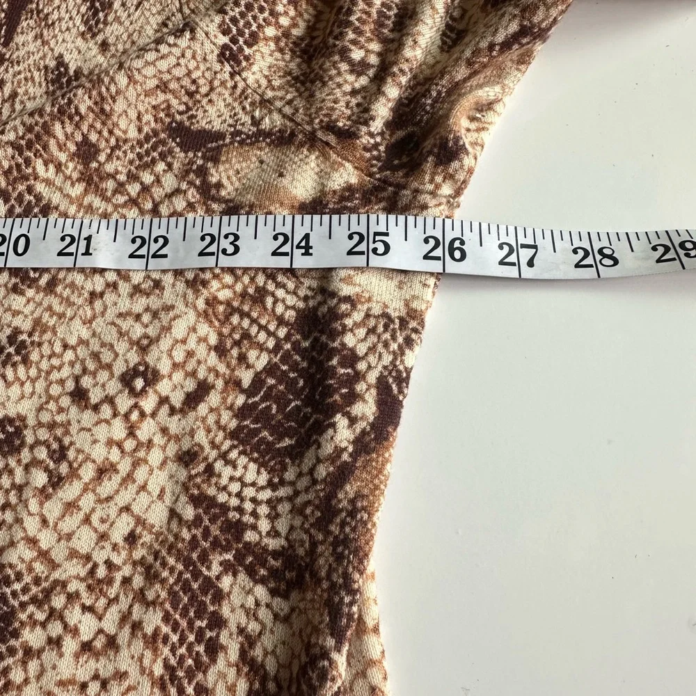 Women's Snake Print Top - Picture 10 of 14